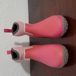 Muck Rain girls  Boots lightweight size 5